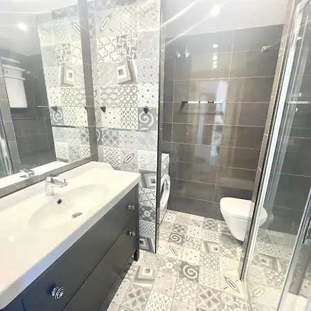 Delfin 7d Apartment Roses